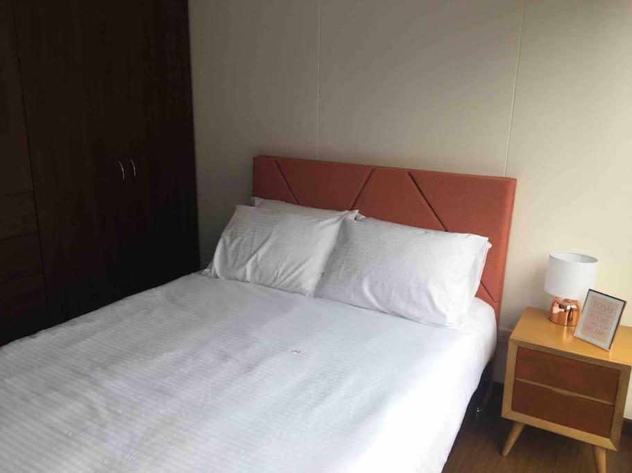 Con Terraza Privada- Clinica Reina Sofia Appartement *